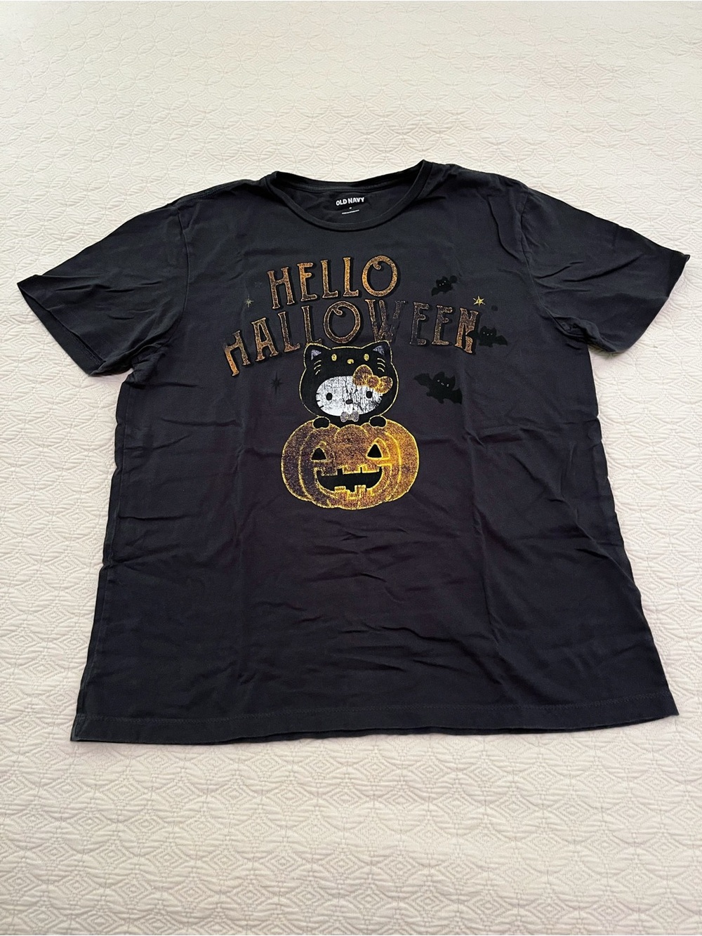 Old Navy Hello Kitty Pumpkin Halloween Unisex T-Shirt (size Medium)